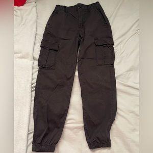 American Eagle cargo joggers